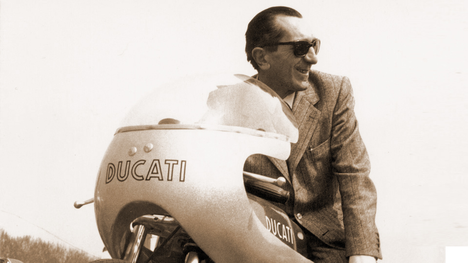 FABIO_TAGLIONI_SISTEMA_DESMO_DUCATI.jpg