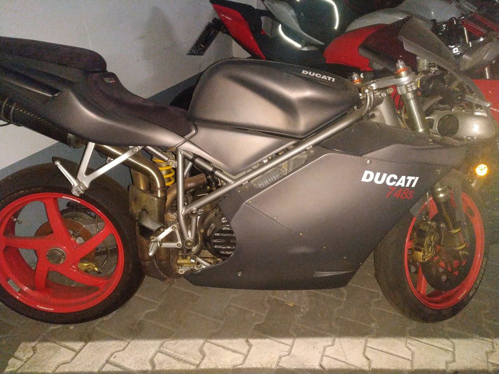 748s.jpg