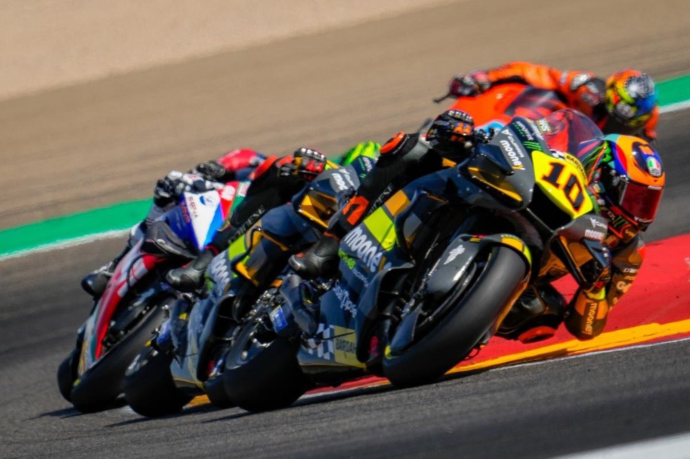 10-luca-marini_ds_4720.gallery_full_top_lg.thumb.jpg.bb2ed21628b2898a3c359675f4511dfa.jpg