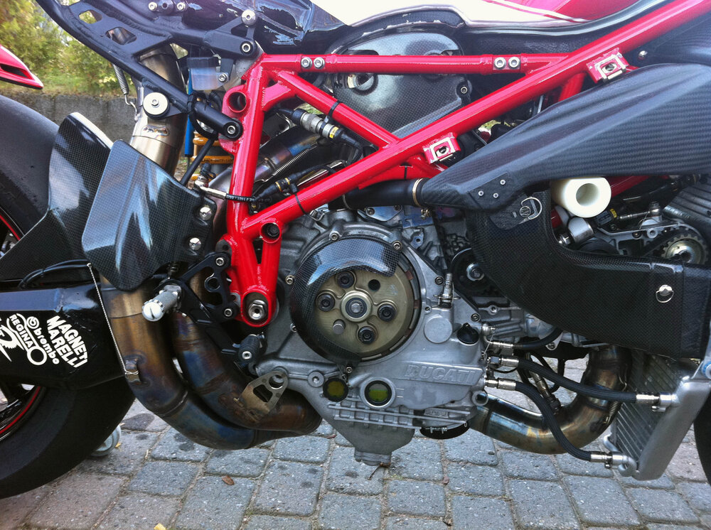 999f06_07.jpg